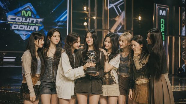 Hearts2Hearts beat a three-label collab for their first win