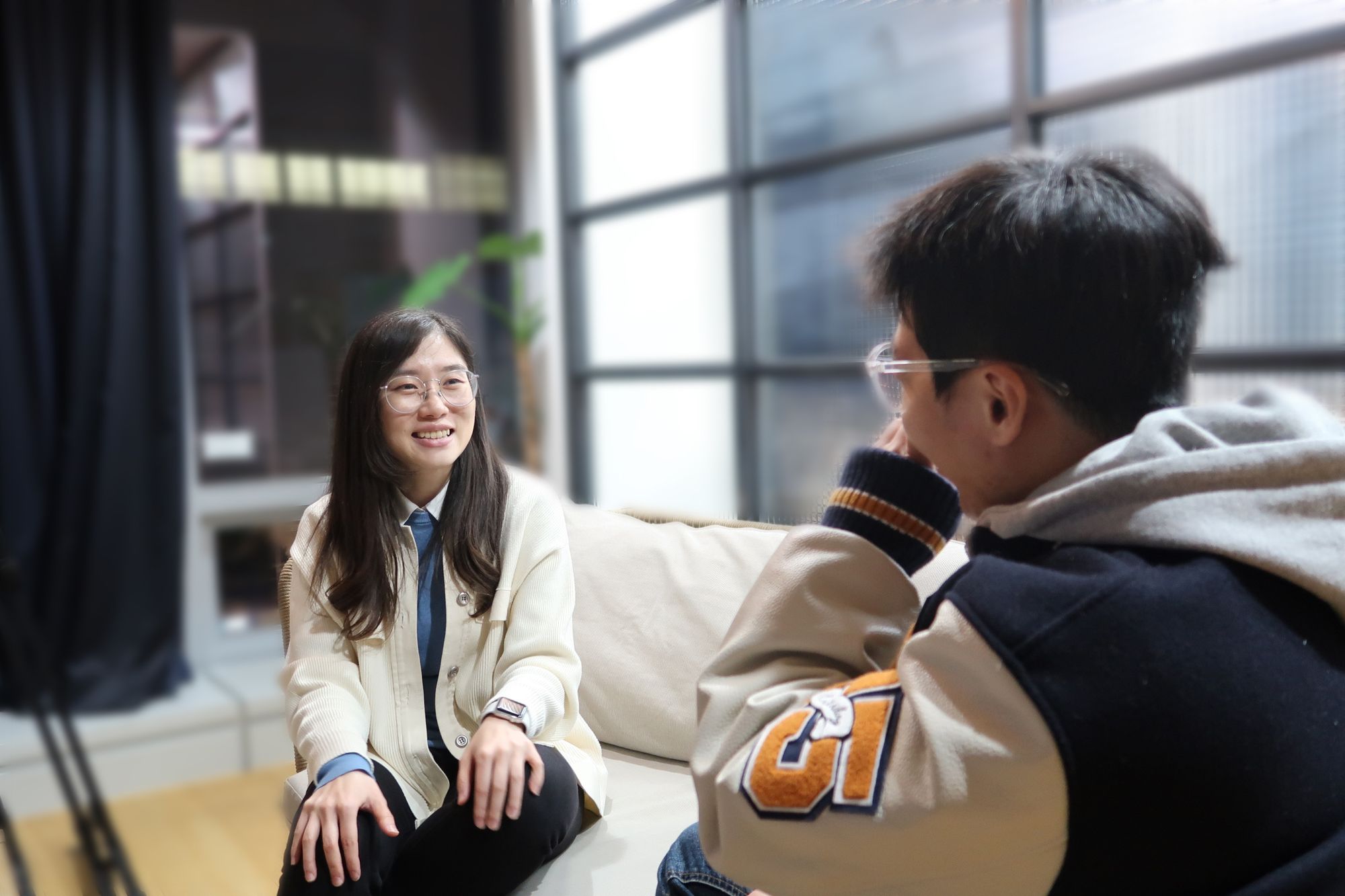 데브렐, 우아한형제들, 리크루터뷰