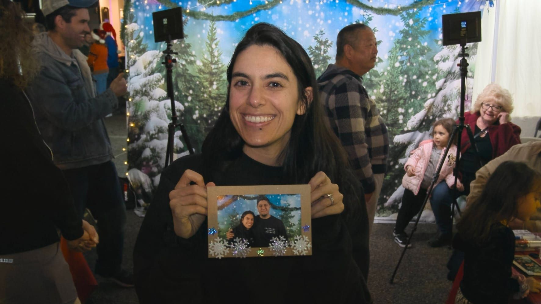 2025 Holiday in the Park Volunteer Info (This Friday!)