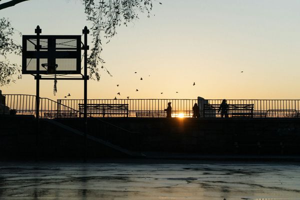 Holding Pattern ✈️