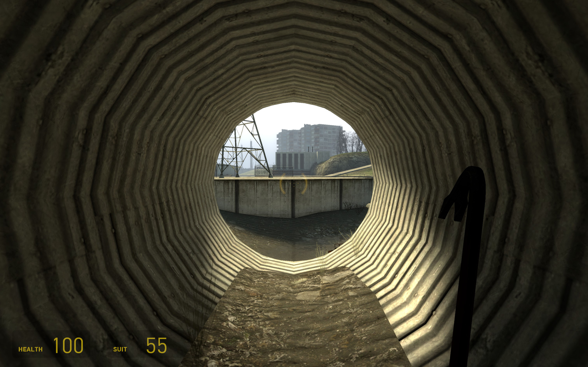 Looking out from inside a sewer tunnel in the canals of City 17.