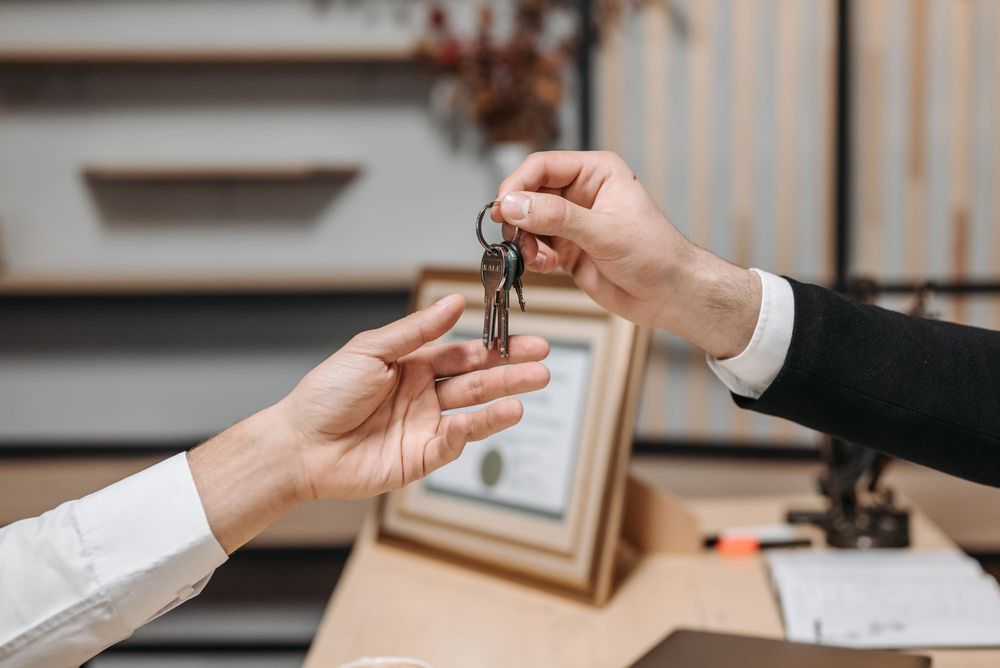 Bourse ou immobilier : comparaison des deux investissements, lequel est le plus rentable ?