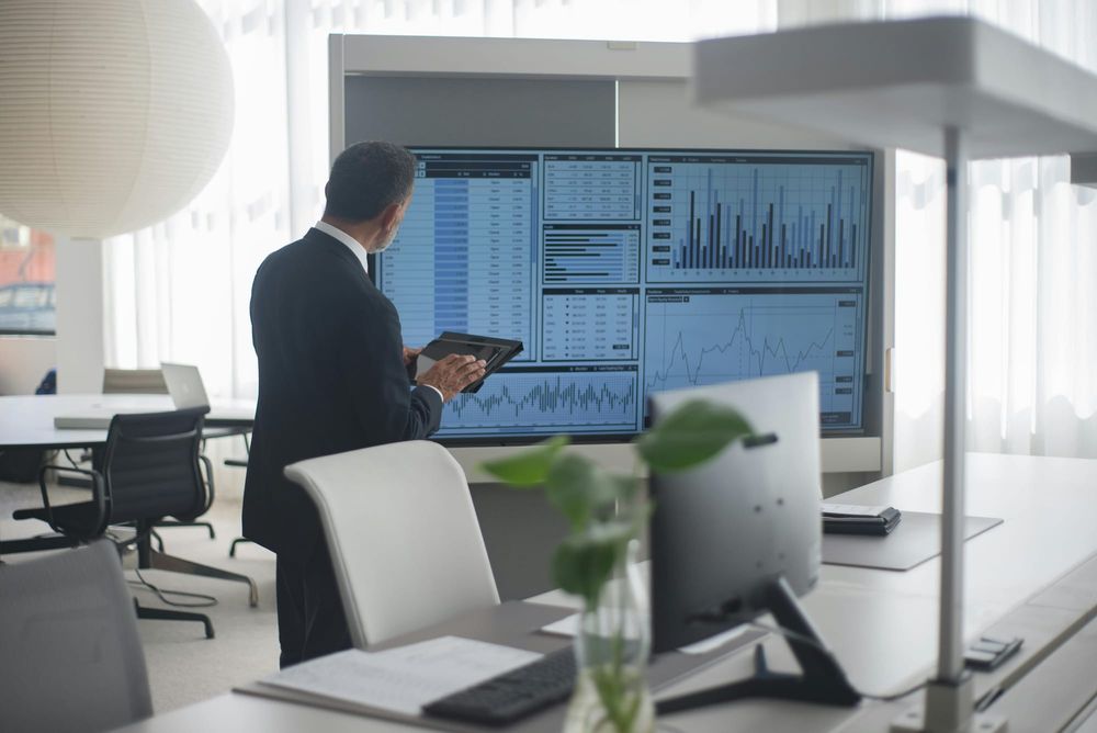 Combien faut-il investir pour vivre de la bourse - simulation de capital et revenus