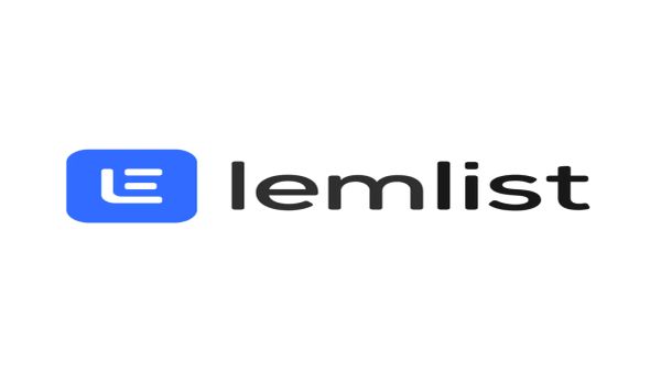Logo de Lemlist, une plateforme d'automatisation de l'outreach par email, avec un logo bleu et le nom de l'entreprise en noir.