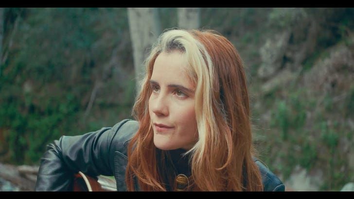 Rae Isla, Traveling Bard