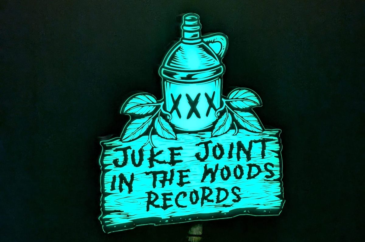 A Sunny Afternoon at Juke Joint in the Woods