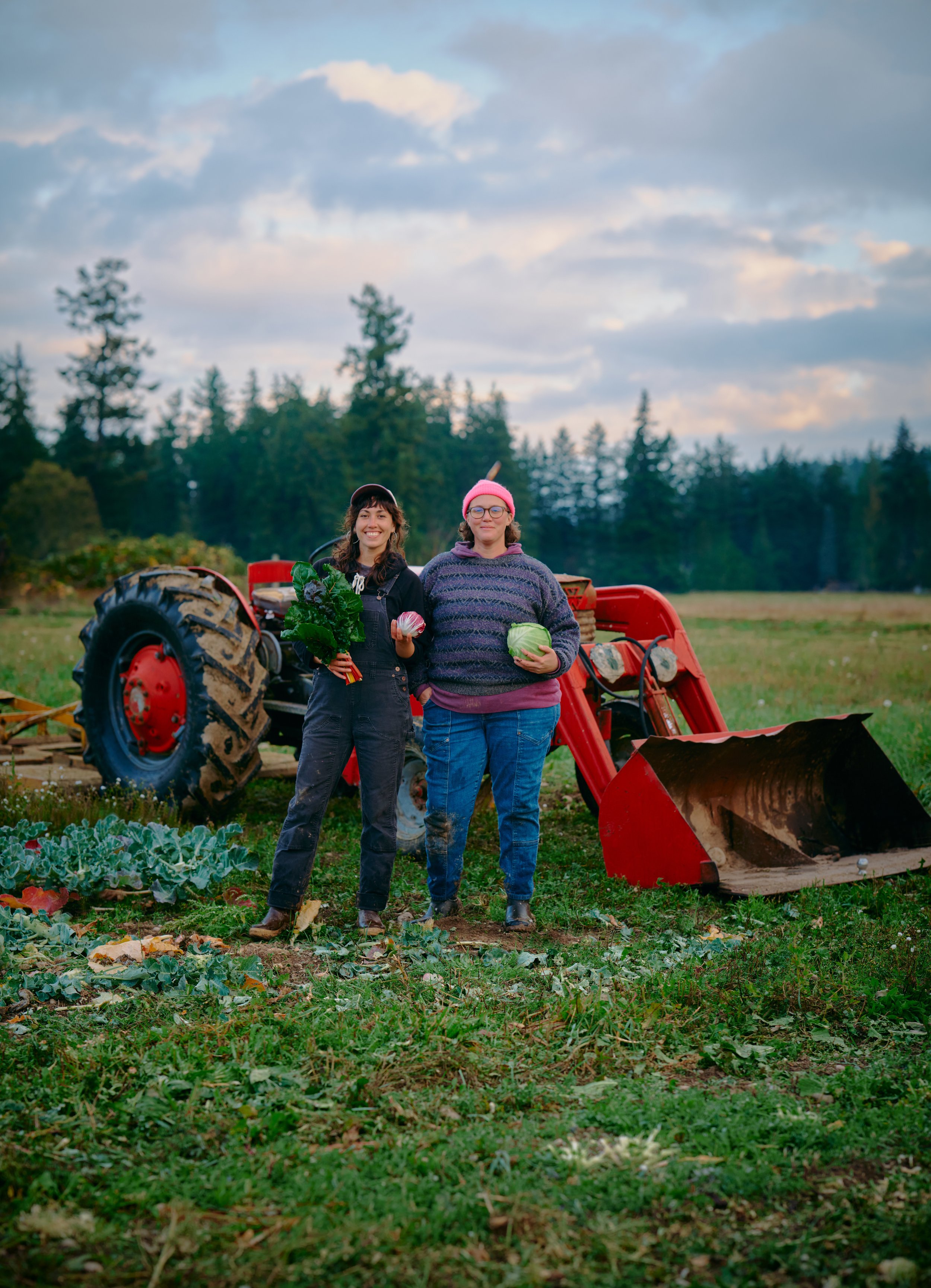   Photo of Alexa MacAulay and Alexa Helbling courtesy of Daniel Knowles  
