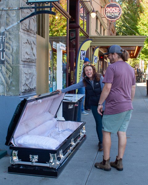  At this year’s film festival, short film “Glampire” created marketing buzz with a real coffin on display. 