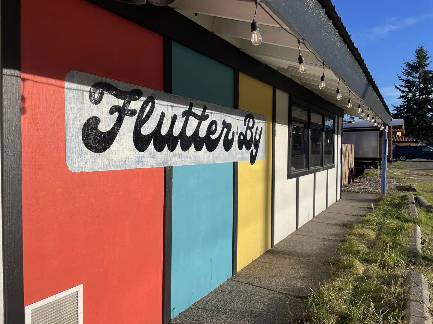   After months of struggle with regulations, Fluttery By is finally ready to serve up its famous pizza. Photo by Angela Downs.  
