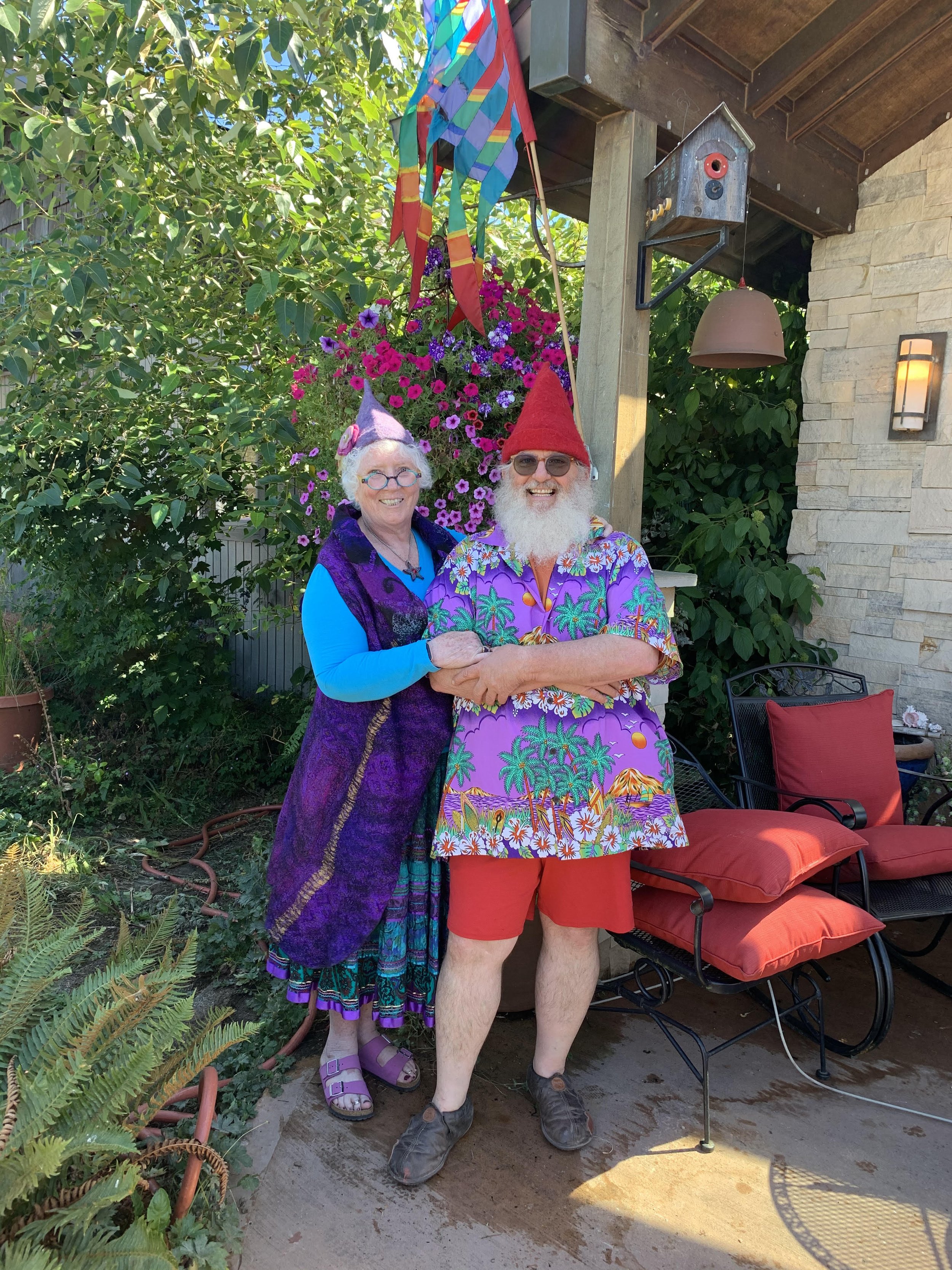   Darby Huffman and Francie Loveall of Laughin’Gnome Pottery. Photo curtesy of Laughin’Gnome Pottery  