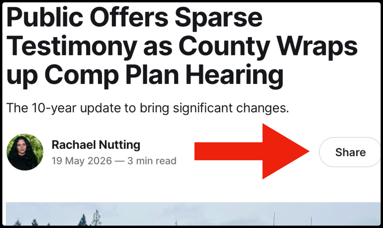 Detail of an article's web page with a big red arrow highlighting the Share button.