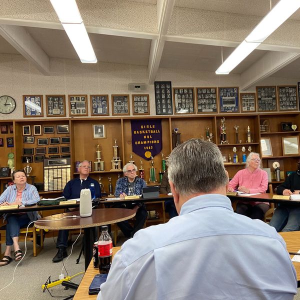 Quilcene School Board Meeting Sparks Controversy Over Gender Issues and Public Trust