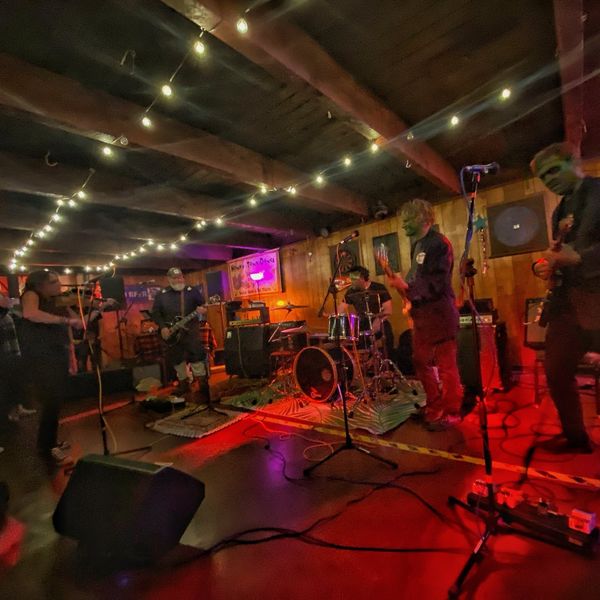 The Good Time Dispatch: Roll Me Over and Turn Me Around, Philthy Exhumes Thin Lizzy for Halloween Benefit