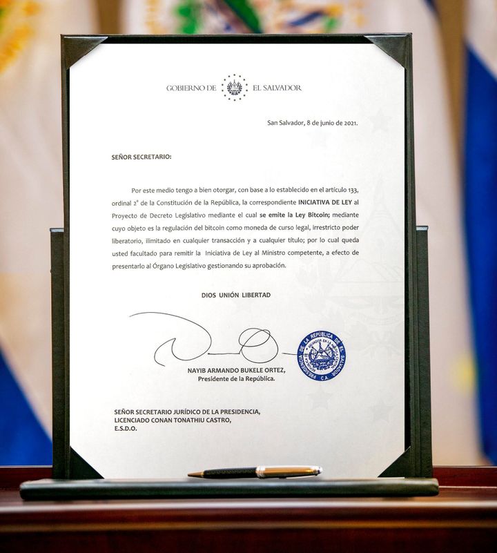 Salwador pierwszy na świecie ustanawia Bitcoin jako prawny środek płatniczy