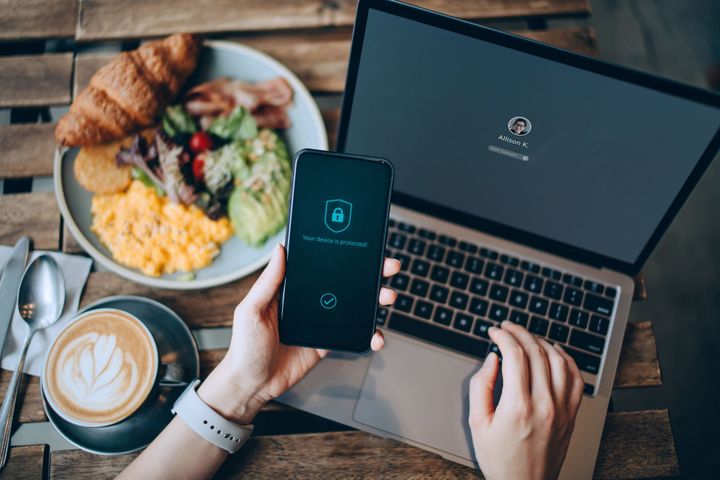 Wcale nie Signal czy Telegram. Oto najbezpieczniejsze komunikatory internetowe