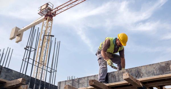 The last payroll survey indicates 45,600 job gains in January, while the LFS shows 25,000 lost jobs. Here is why.