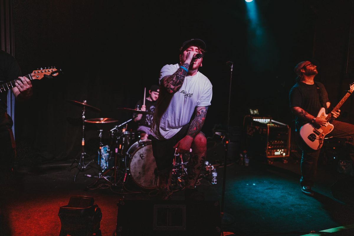 Youth Fountain ignites Vibes Underground with Sad Park, Good Terms, and Postcards from the Moon