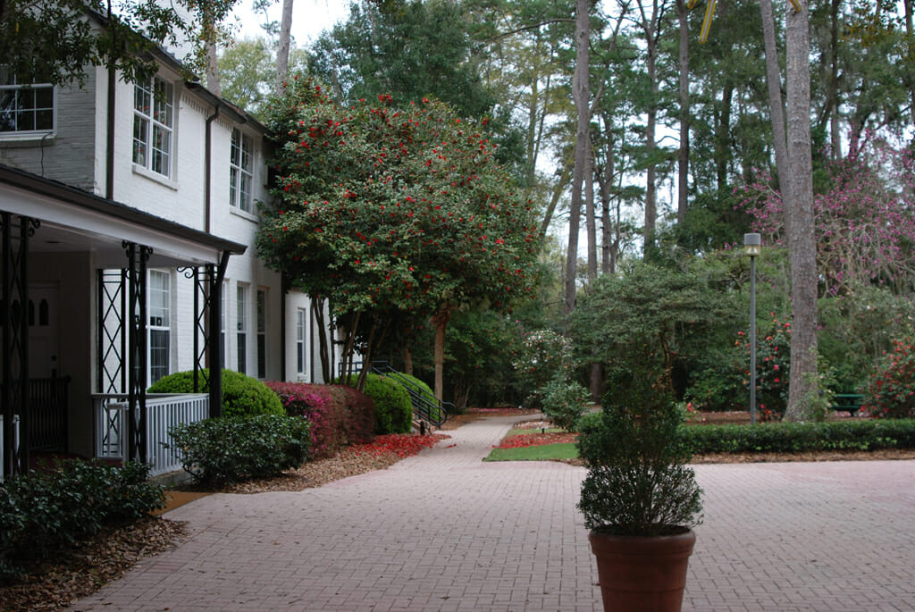 Manor home Dorothy B. Oven Park