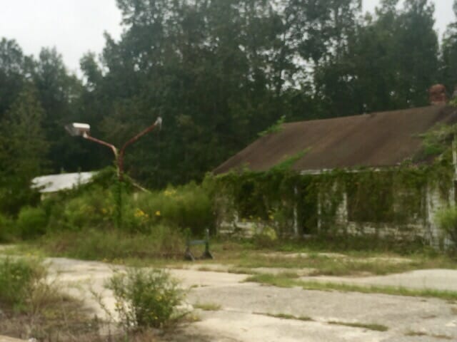 Allendale gas station in ruins