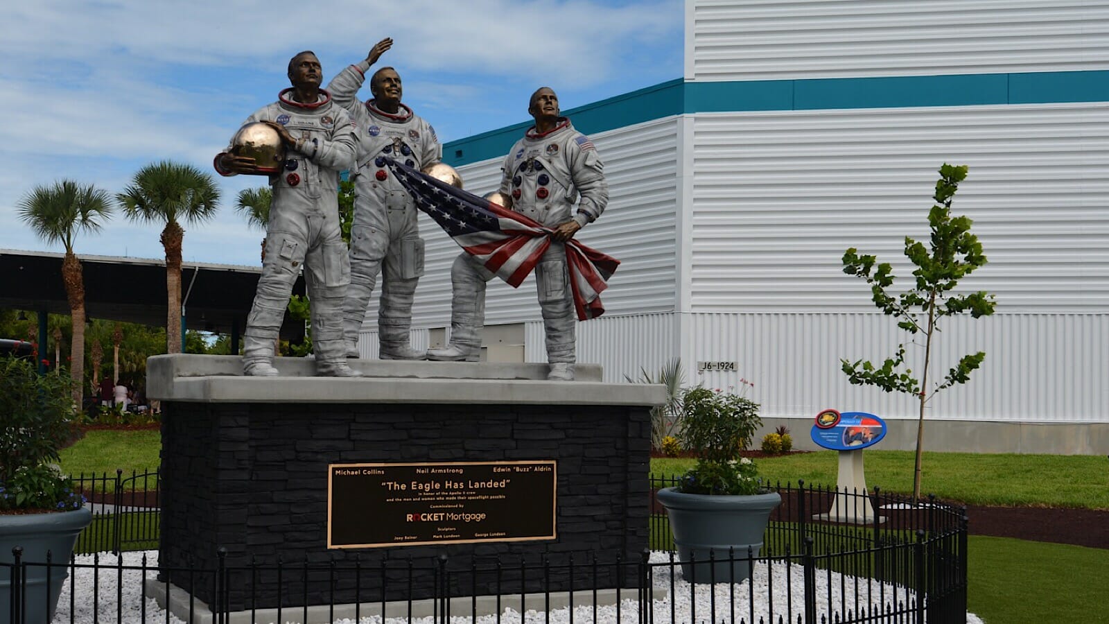 Bronze statue of the Apollo 11 astronauts