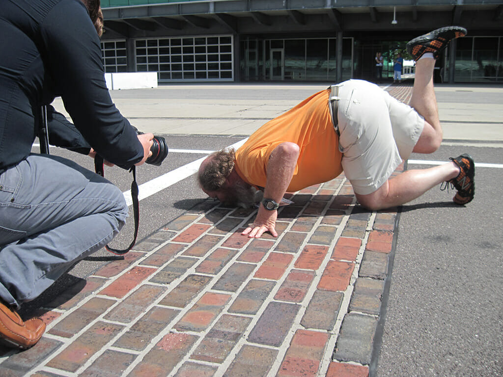 Kissing the Indy bricks