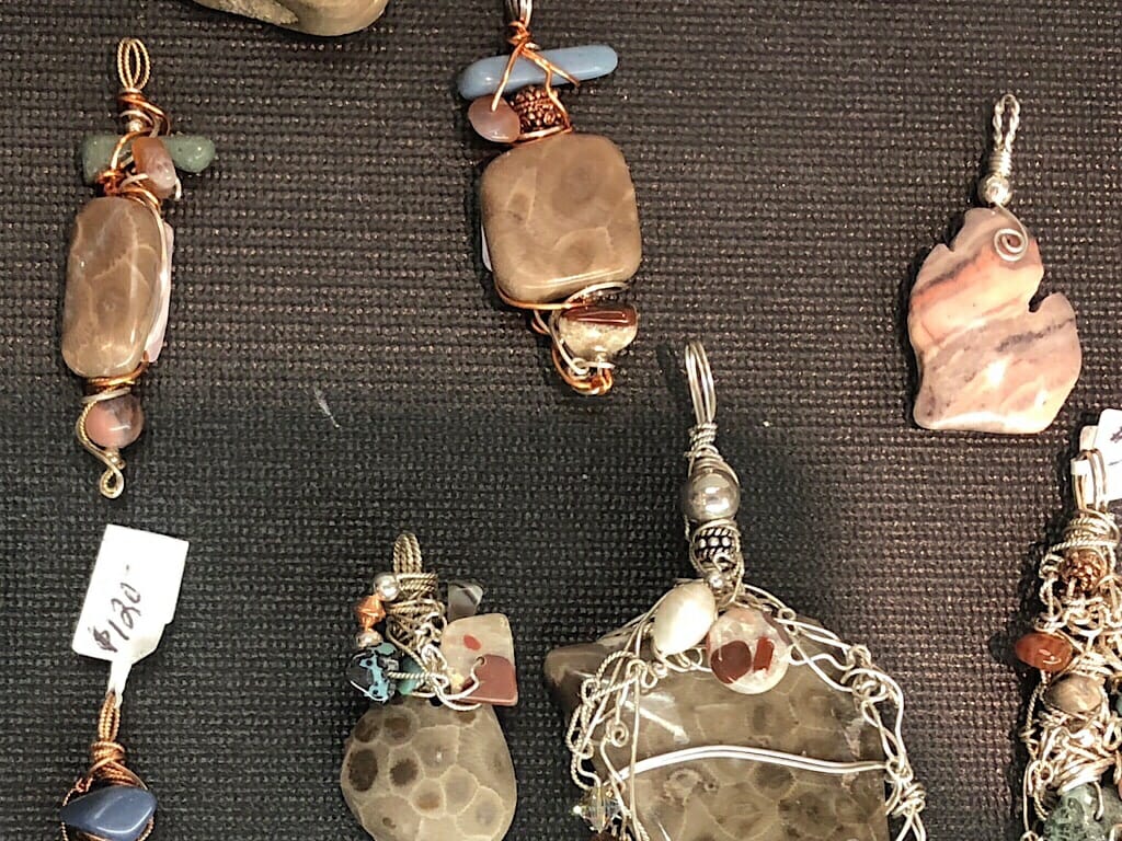 Lapidary at the Twisted Crystal 