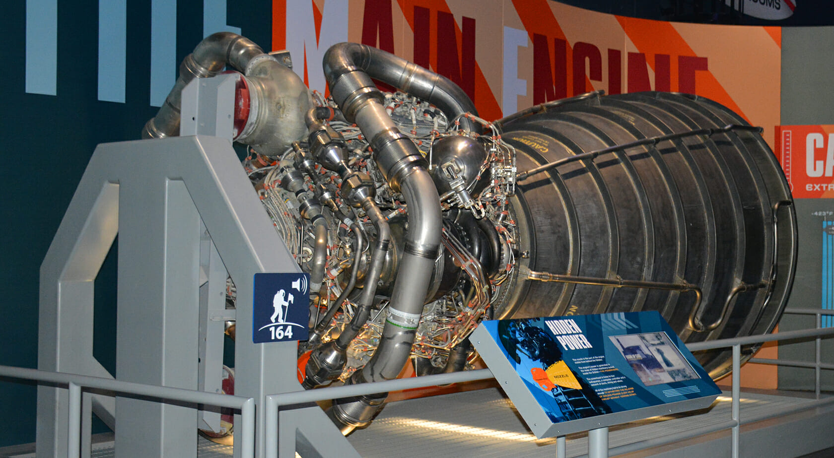 Space Shuttle engine 