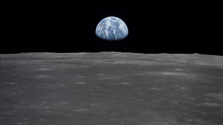 Apollo 11 earthrise
