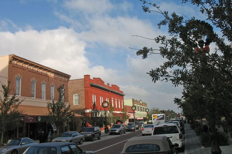 Downtown Sanford at Christmastime