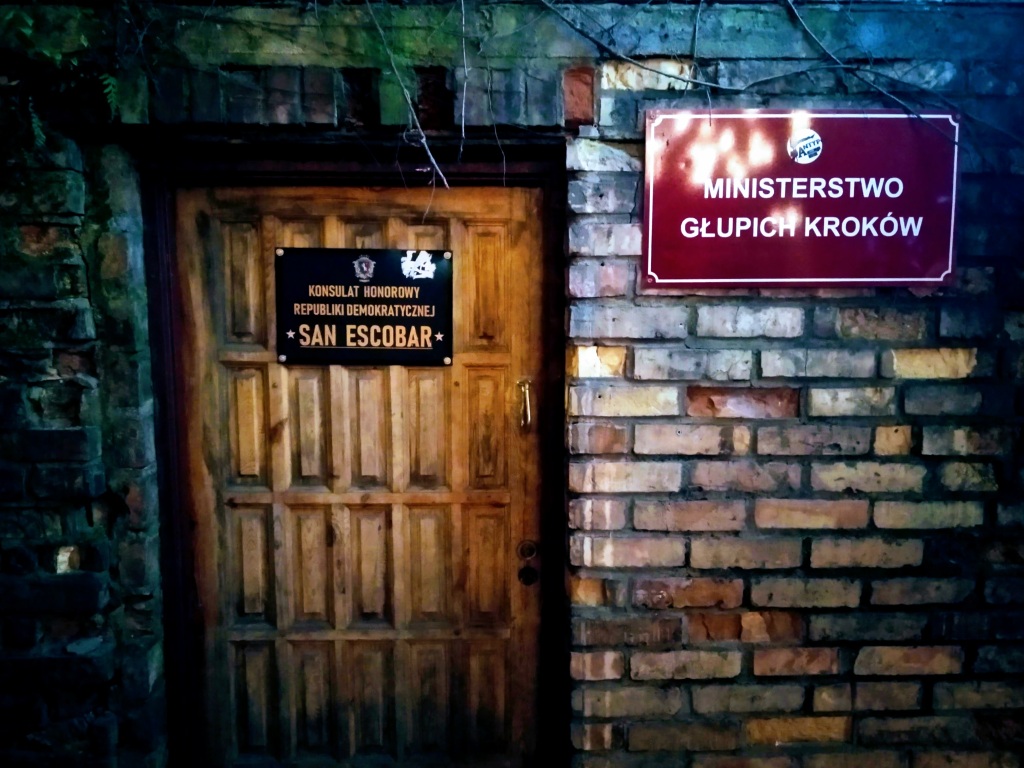 Door of the honorary consulate of the Democratic Republic of San Escobar at the Antypub, referencing a blunder made by Polish Minister of Foreign Affairs, Witold Waszczykowski.