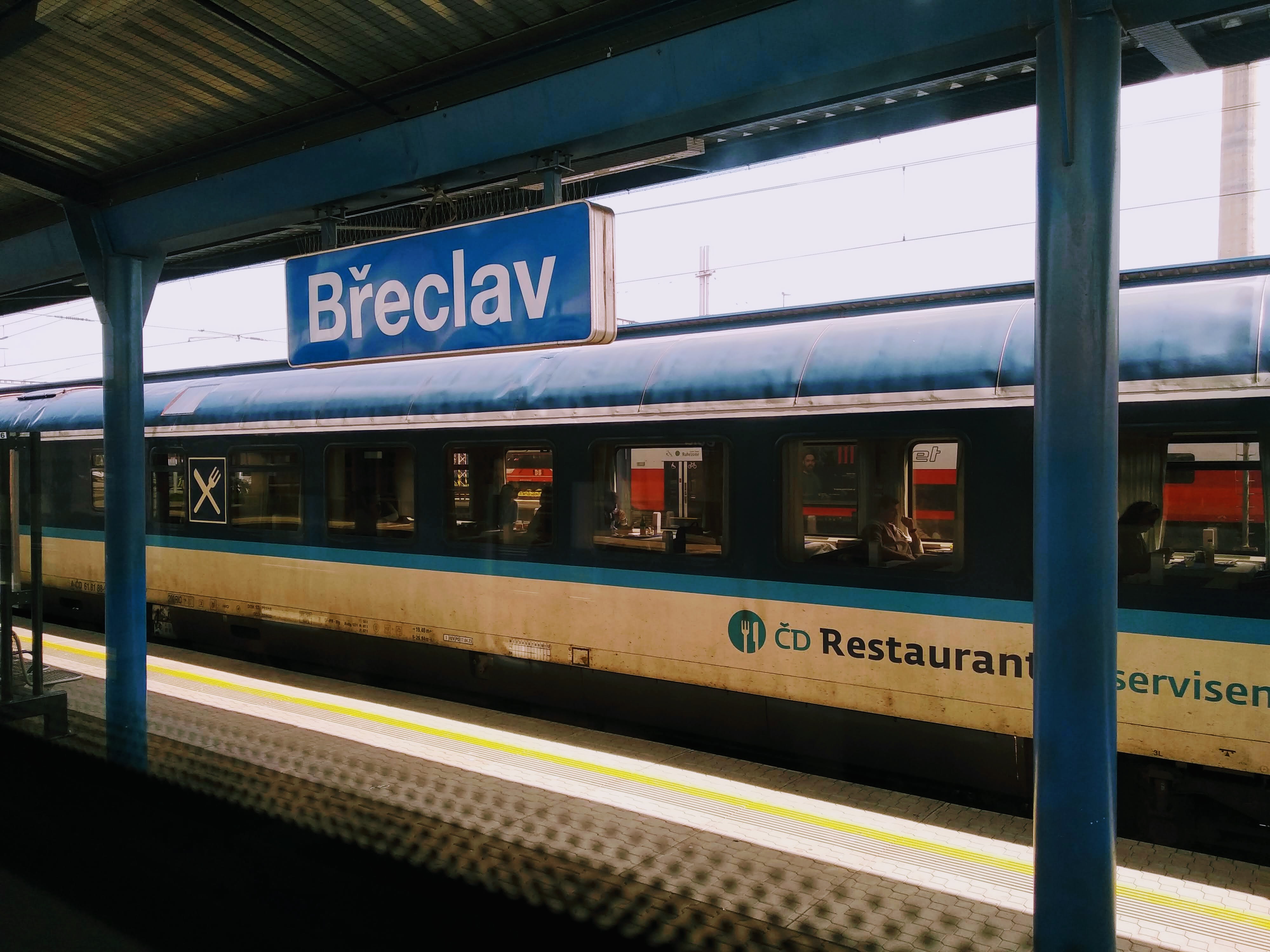 Dining car of a ČC train on the platform at Břeclav station. Taken from an adjacent train.