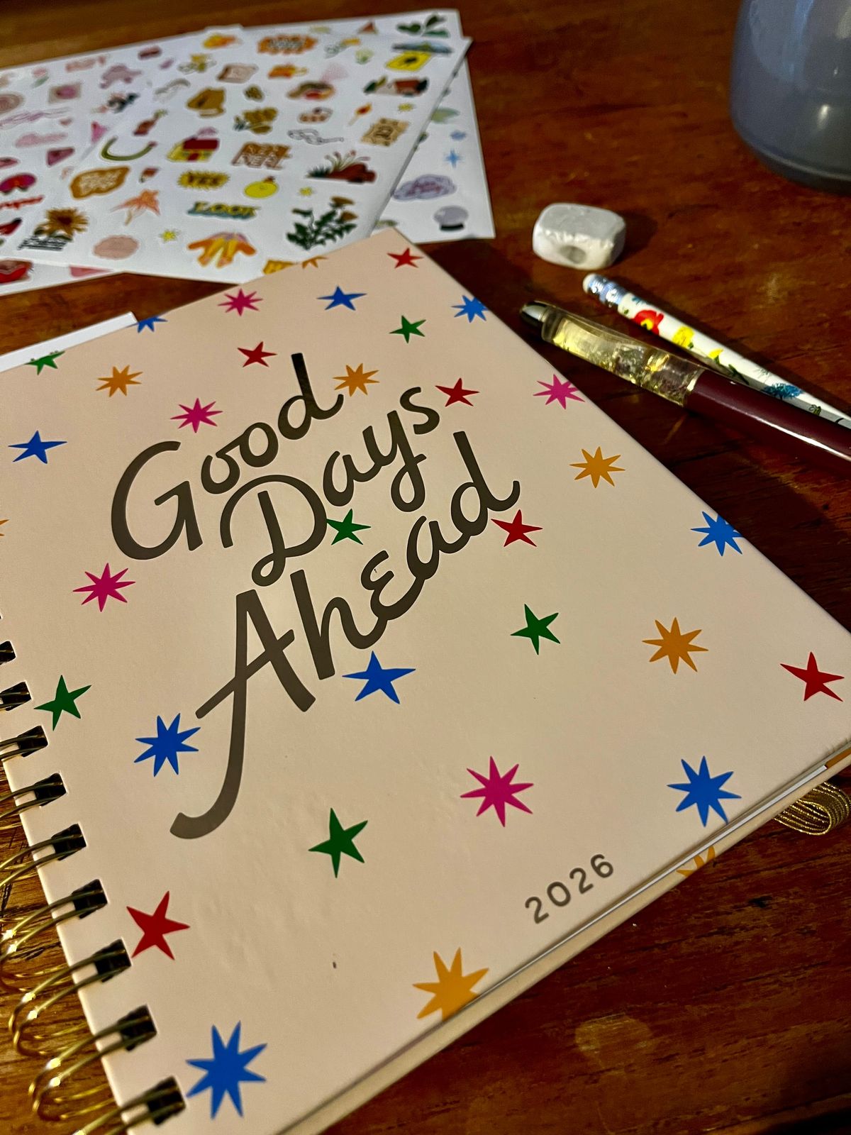 Pen vs Pencil: Planning 2026 with Flexibility & Intention