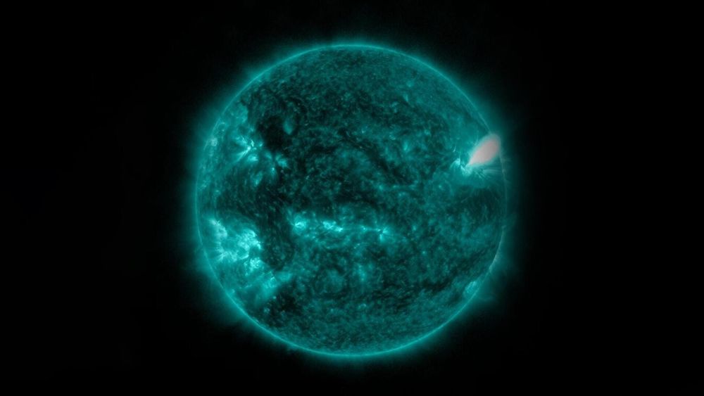 A Massive Solar Flare Disrupts Radio Communication in the US post image