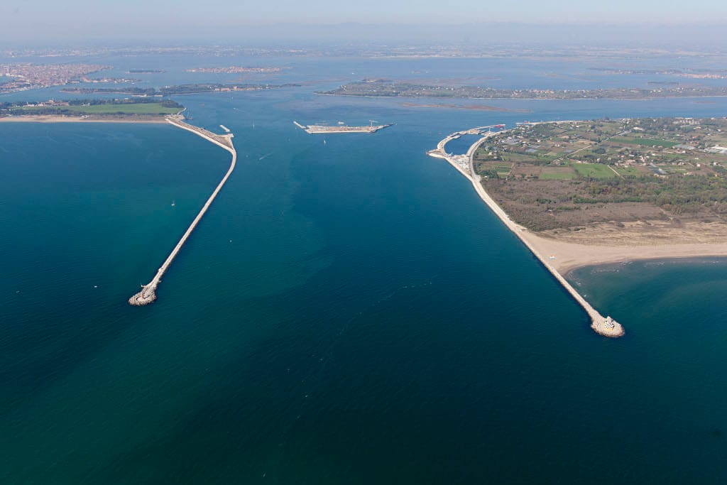 A 2012 aerial photograph of the Lido inlet and the worksites where MOSE was constructed