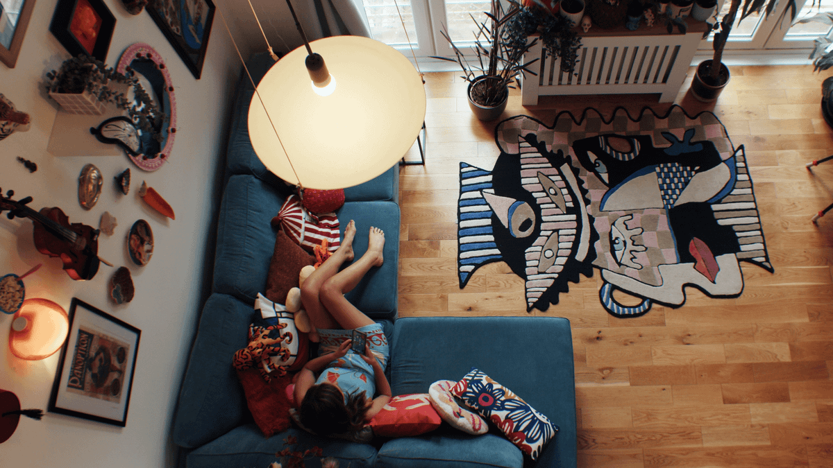 Inside a Girly Emporium Duplex Flat in Glasgow