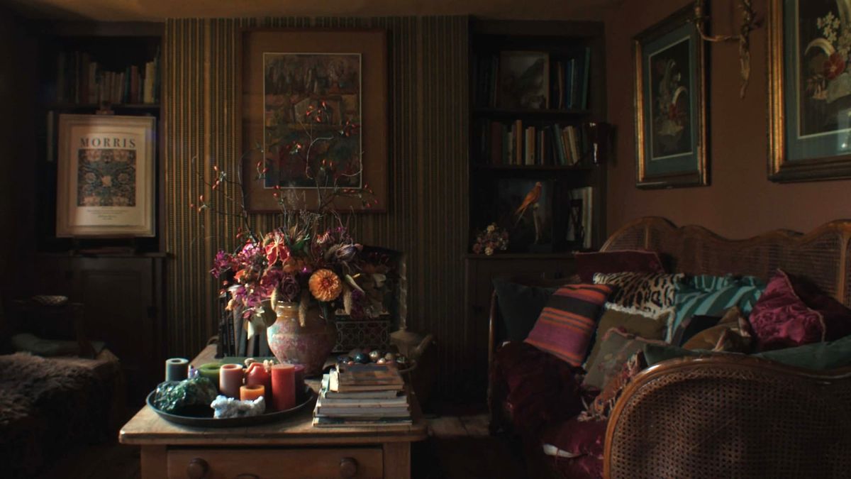 Inside Fiona de Lys’s 300-year-old London cottage