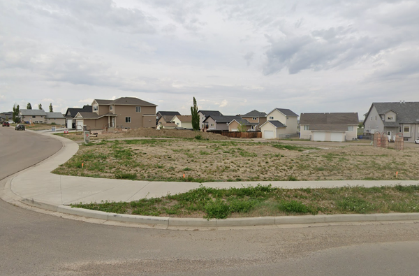 Medicine Hat council to reconvene rezoning hearing for 22 Sierra Green SW on Oct. 19