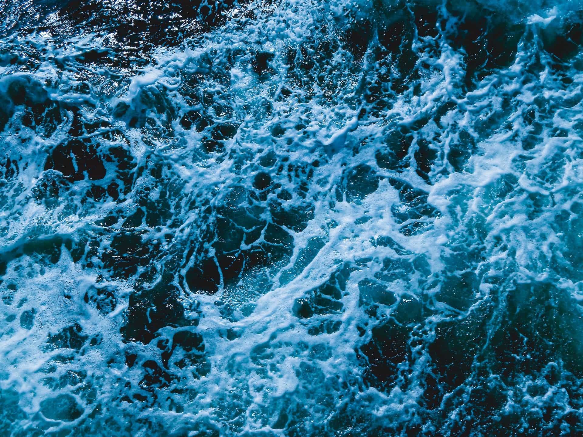 💦 Nytt nanomaterial klyver vatten för att framställa drivmedel