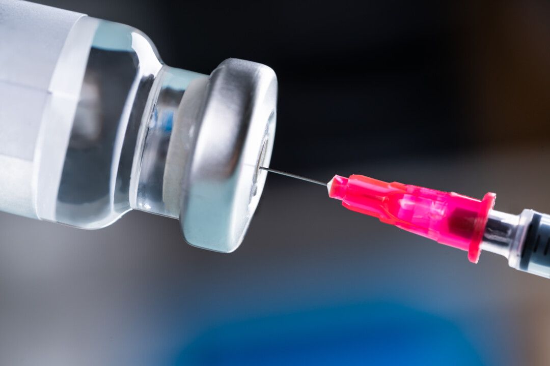💉 Tredje vaccindosen skyddar äldre väldigt väl