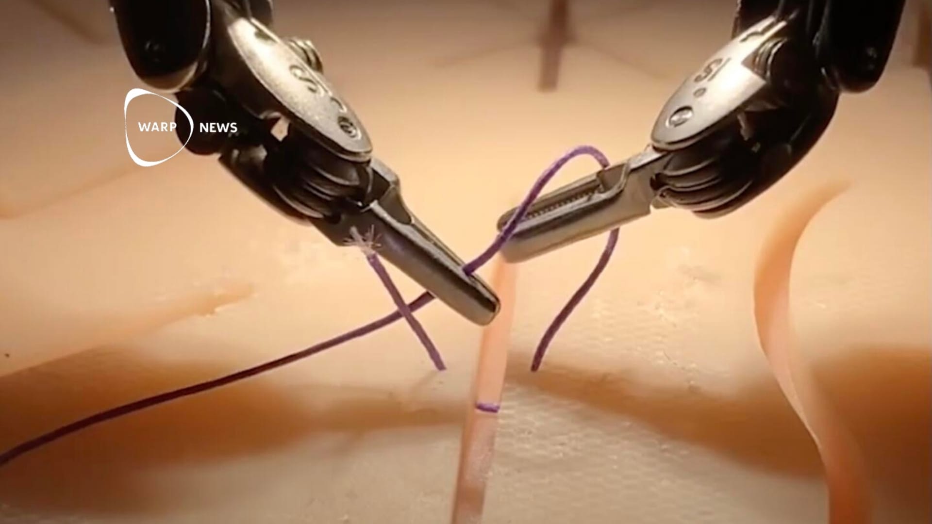 🦾 Robot lär sig kirurgi lika bra som kirurger genom att titta på video