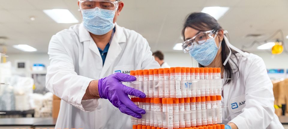 🔬 Nu går det att coronatesta patienter på fem minuter