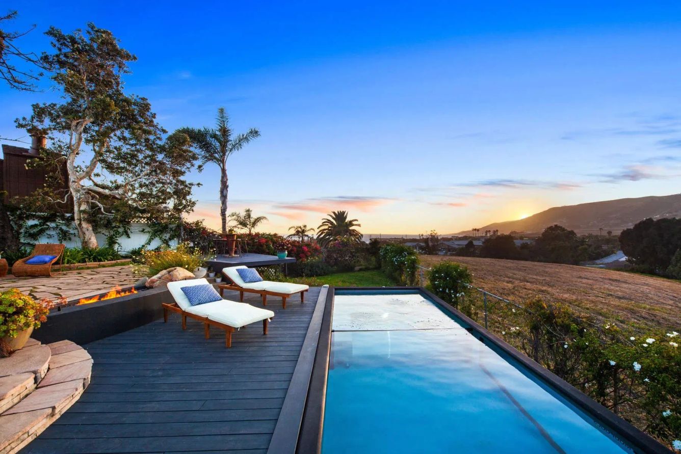 🏊‍♀️ Fraktcontainer förvandlas till hållbar swimmingpool