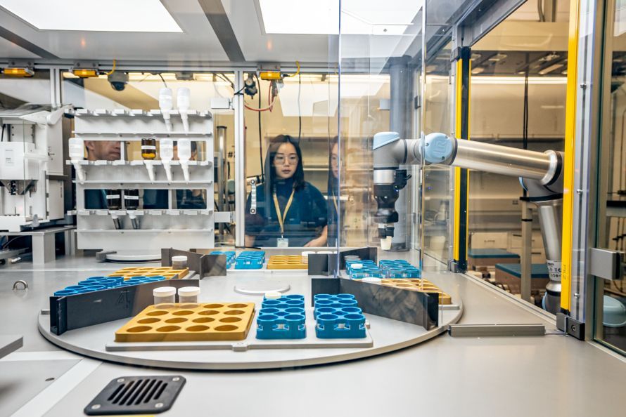 🦾 AI-labb experimenterar fram nya material 24/7