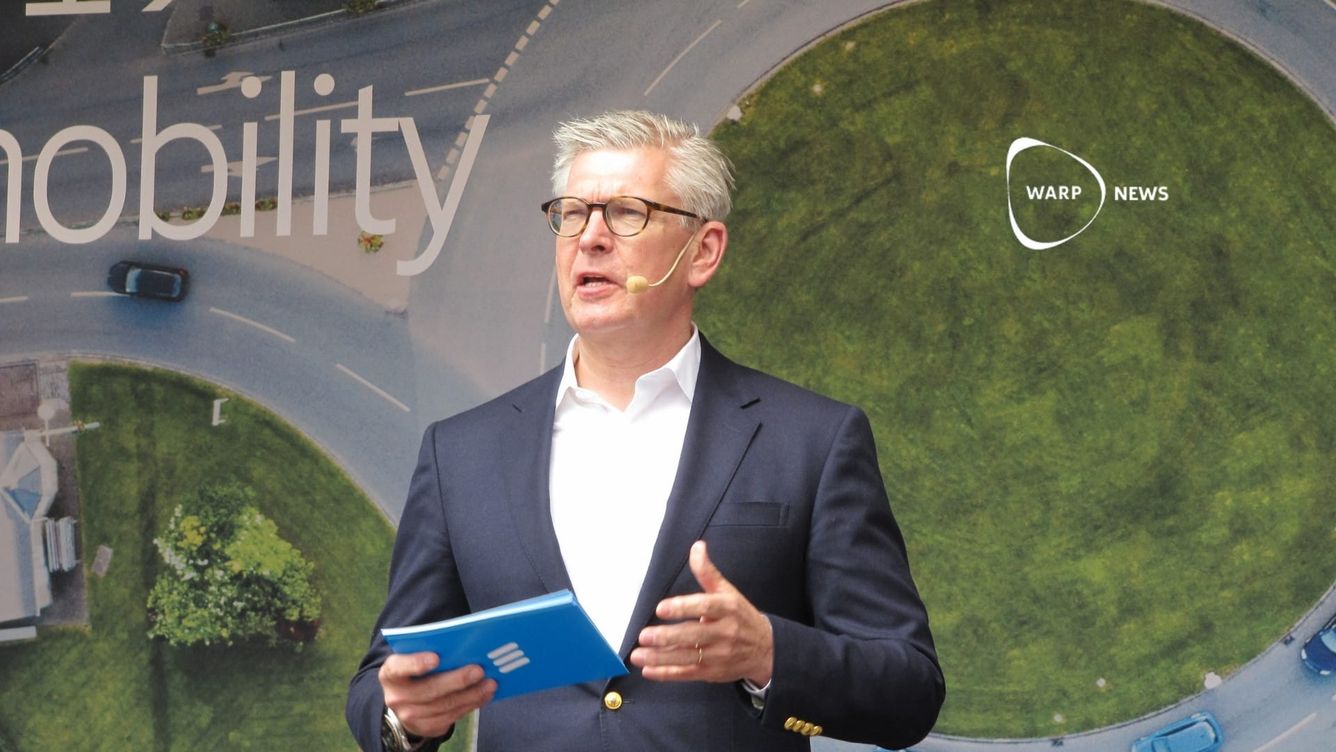 🦾 Ericssons vd, Börje Ekholm, ryar om AI-regleringar och varför han är teknikoptimist: "Det har ju alltid visat sig vara rätt hittills"