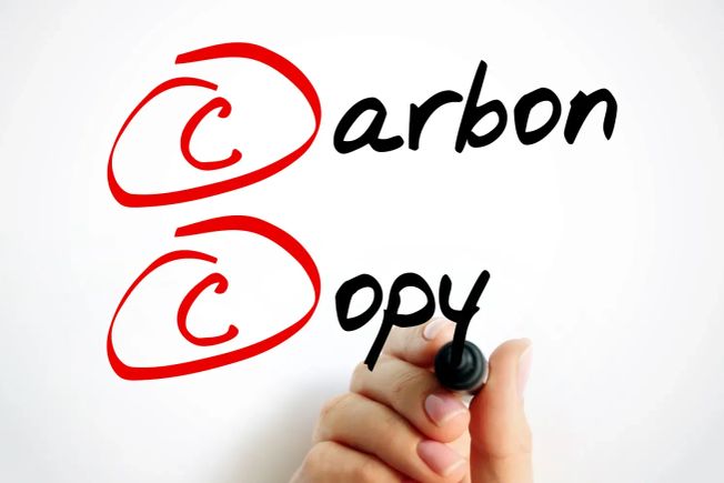 What does CC on an email mean? How to use it