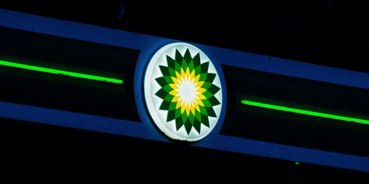 Shell and TotalEnergies Divided on Green Hydrogen