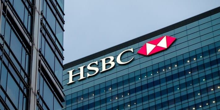 HSBC gives up fundraise; Robinhood's cold VC IPO; NY could divest Palantir; AT&T sued over DEI; Family offices in commodities