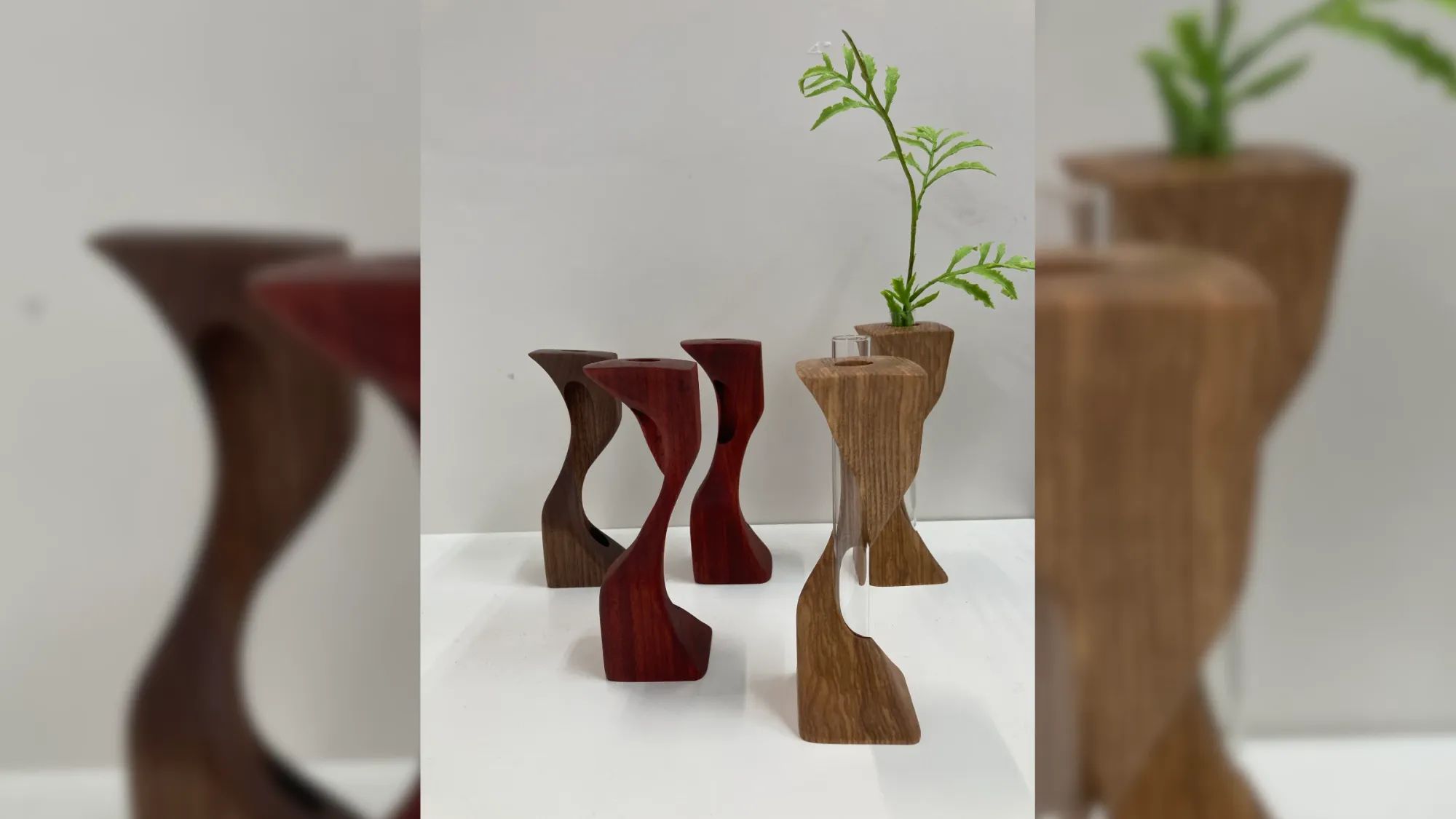 An image showing bud vases on display at J2 Gallery in Gananoque, Ontario.