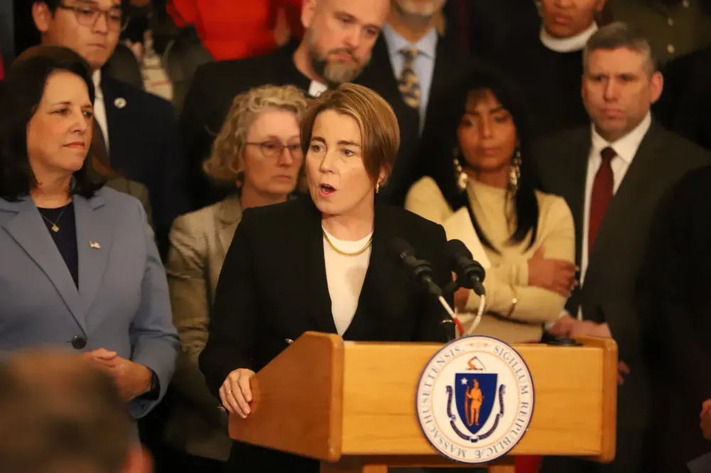 Healey, Ayotte Clash Over ICE Facility and Income Tax Cut