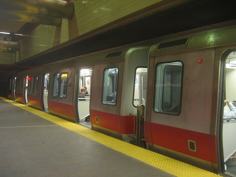Transit ranks high in importance for Hub young professionals